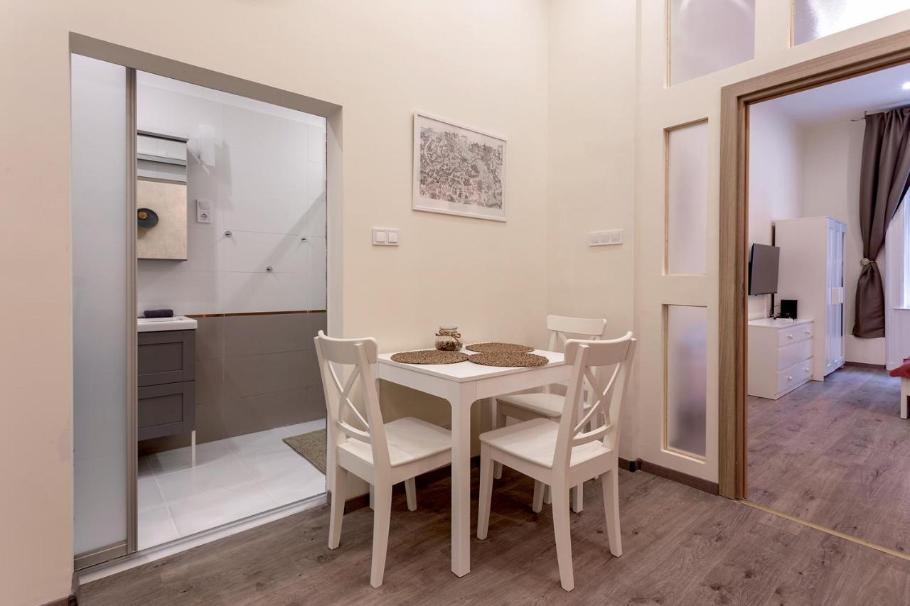 Goldcentral Apartment Comfort Budapest Exterior photo